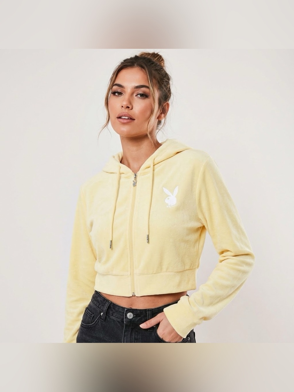 Playboy Women’s Plush / Fleece Full-Zip Cropped Hoodie size L